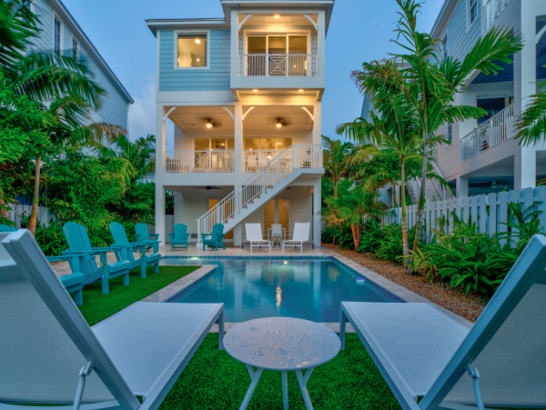 Luxury Oceanfront Vacation Rental in Marathon FL - 5-Bedroom Stunning Views
